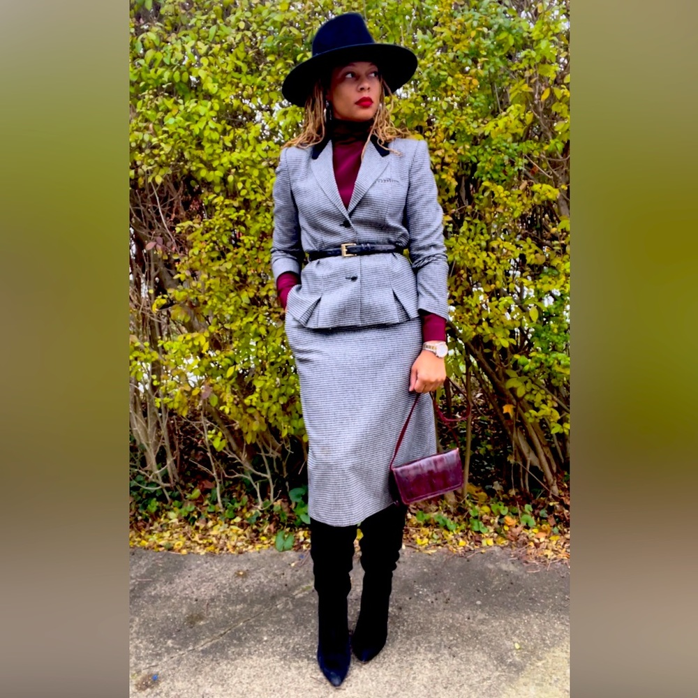 VINTAGE SASSON HOUNDSTOOTH SKIRT SUIT